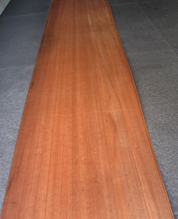 F522-2 Mahonie 249×36,5-38cm