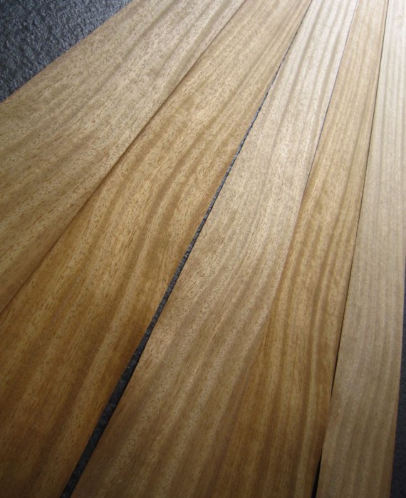 F550-3 Iroko 250x10cm