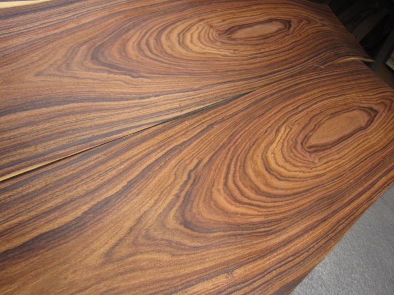 Palisander 28/29x276cm HoutFineer.nl